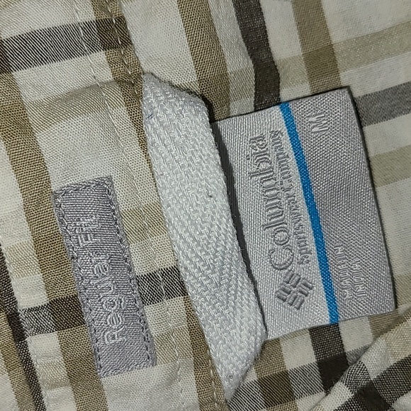 Columbia Button Down Short Sleeve Shirt⭕️5 For $25⭕️ - Picture 2 of 5